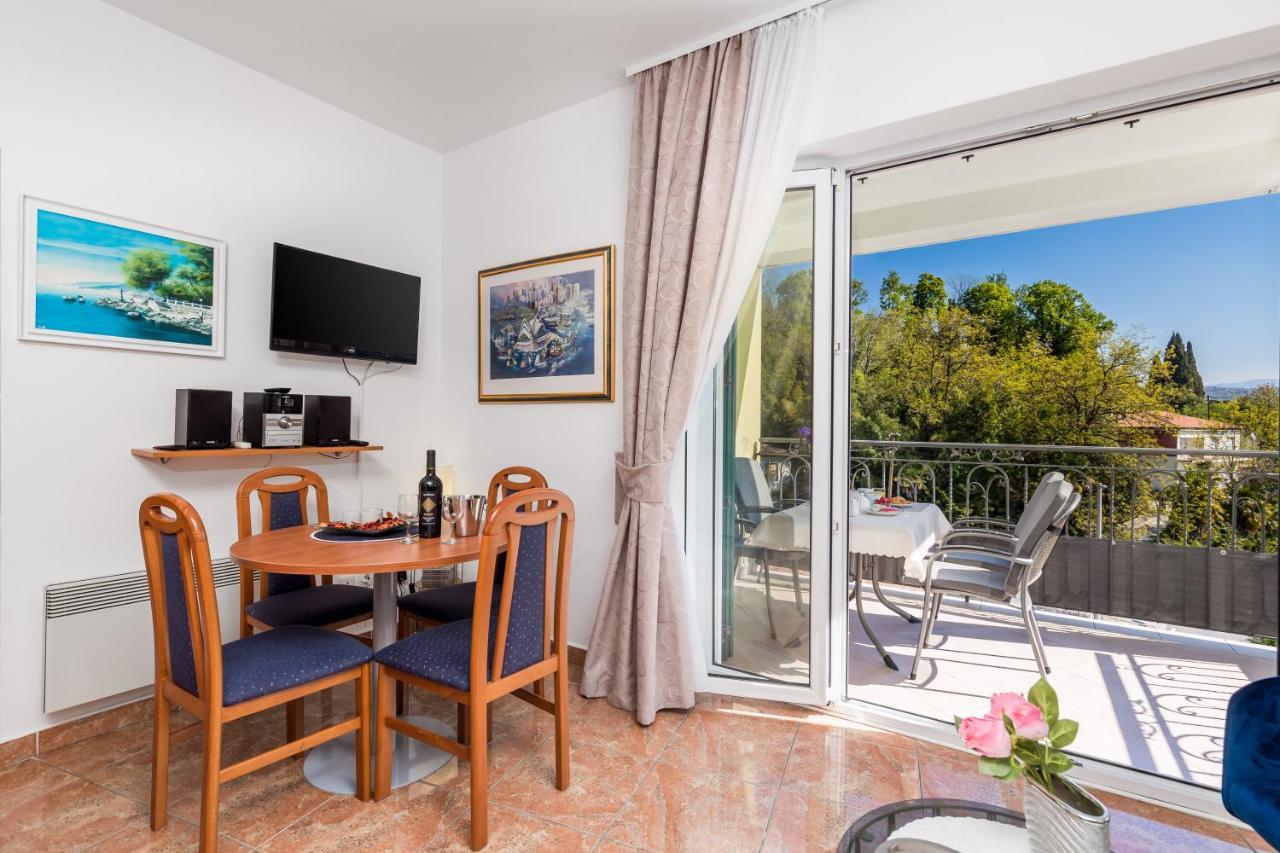 Light Summer Apartment With A Swimming Pool Opatija Exterior photo